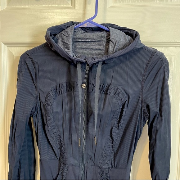 Lululemon Beyond the Studio Jacket - Picture 8 of 14